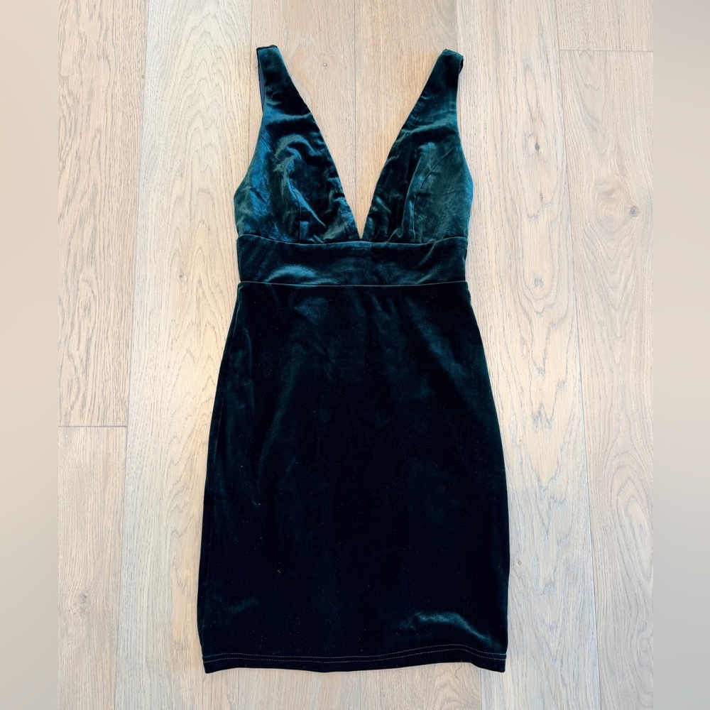 Lulu's Deep Green Velvet Backless Dress